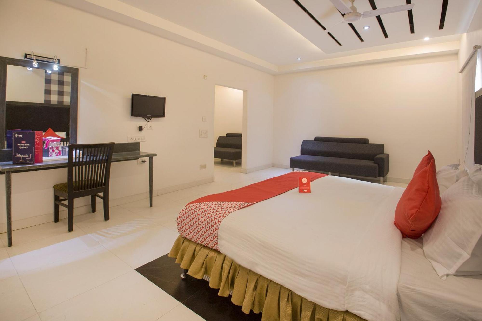 Hotel O Palak Residency Near Erragadda Metro Station Хайдарабад Экстерьер фото