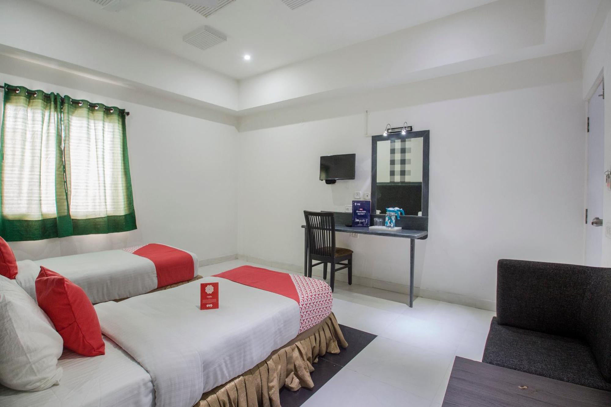Hotel O Palak Residency Near Erragadda Metro Station Хайдарабад Экстерьер фото